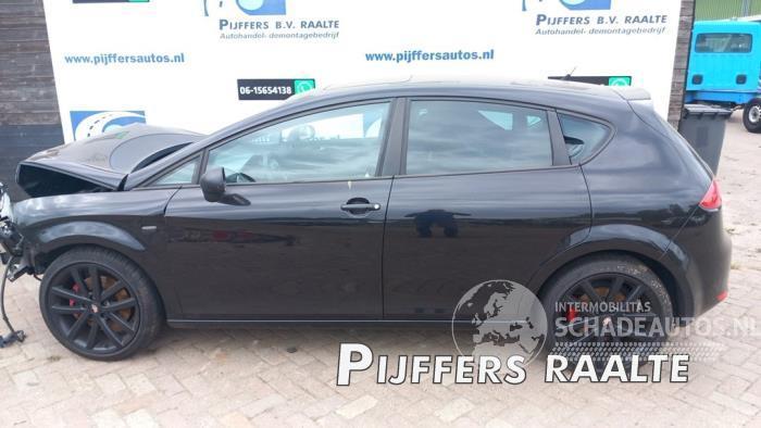 Seat Leon Leon (1P1), Hatchback 5-drs, 2005 / 2013 2.0 TFSI FR 16V