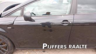 Seat Leon Leon (1P1), Hatchback 5-drs, 2005 / 2013 2.0 TFSI FR 16V picture 13