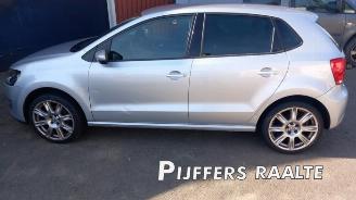 Uttjänta bilar auto Volkswagen Polo Polo V (6R), Hatchback, 2009 / 2017 1.6 TDI 16V 90 2013/5