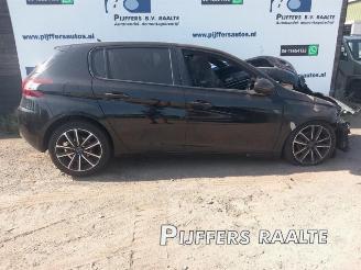 demontáž osobní automobily Peugeot 308 308 (L3/L8/LB/LH/LP), Hatchback 5-drs, 2013 / 2021 1.6 BlueHDi 120 2014/8