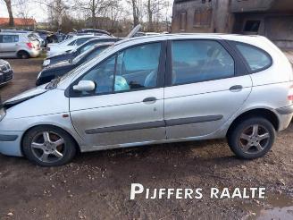 Renault Mégane Scénic Scenic I (JA), MPV, 1999 / 2003 1.6 16V picture 2