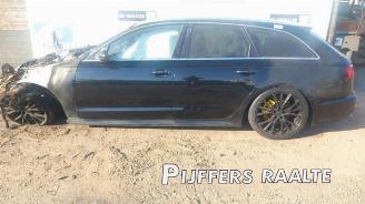 Coche siniestrado Audi A6 A6 Avant (C7), Combi, 2011 / 2018 3.0 TDI V6 24V Quattro 2016/11