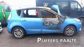Salvage car Renault Mégane Scénic  2014/10