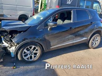 Uttjänta bilar auto Renault Captur Captur (2R), SUV, 2013 0.9 Energy TCE 12V 2019/12
