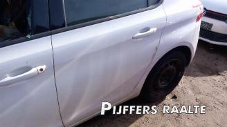 Peugeot 308 308 (L3/L8/LB/LH/LP), Hatchback 5-drs, 2013 / 2021 1.2 12V e-THP PureTech 110 picture 10