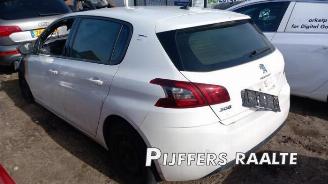 Vrakbiler auto Peugeot 308 308 (L3/L8/LB/LH/LP), Hatchback 5-drs, 2013 / 2021 1.2 12V e-THP PureTech 110 2018/7