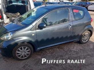 Vrakbiler auto Toyota Aygo Aygo (B10), Hatchback, 2005 / 2014 1.0 12V VVT-i 2005/11