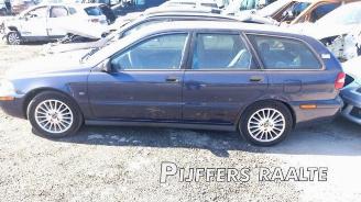  Volvo V-40 V40 (VW), Combi, 1995 / 2004 1.8 16V 2003/5