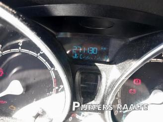 Ford Fiesta Fiesta 6 (JA8), Hatchback, 2008 / 2018 1.0 Ti-VCT 12V 65 picture 11