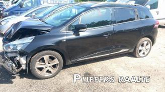 Vrakbiler auto Renault Clio Clio IV Estate/Grandtour (7R), Combi 5-drs, 2012 / 2021 0.9 Energy TCE 90 12V 2017/6