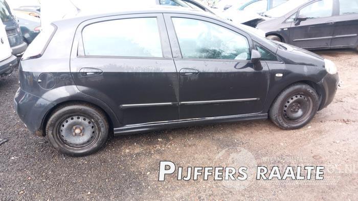 Fiat Punto Punto Evo (199), Hatchback, 2008 / 2012 1.3 JTD Multijet 85 16V Euro 5