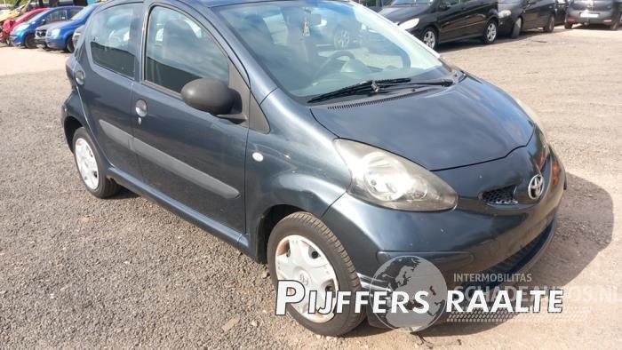 Toyota Aygo Aygo (B10), Hatchback, 2005 / 2014 1.0 12V VVT-i