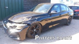 Vrakbiler auto BMW 3-serie 3 serie (F30), Sedan, 2011 / 2018 328i xDrive 2.0 16V 2012/1