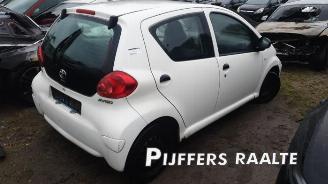 Vrakbiler auto Toyota Aygo Aygo (B10), Hatchback, 2005 / 2014 1.0 12V VVT-i 2009/7