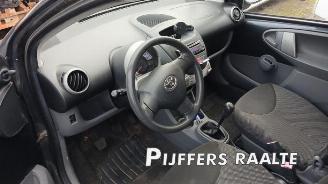 Toyota Aygo Aygo (B10), Hatchback, 2005 / 2014 1.0 12V VVT-i picture 15