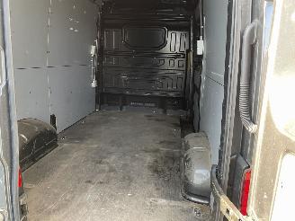 Volkswagen Crafter 30 2.0 TDI L3H2 Economy Business N.A.P NL AUTO PRACHTIG!!! picture 11