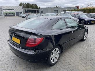 Mercedes C-klasse Sportcoupé 180 K. N.A.P NL AUTO picture 4