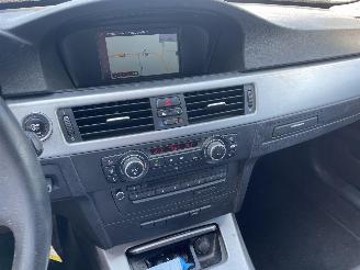 BMW 3-serie Touring 318d Business Line NL AUTO N.A.P picture 11