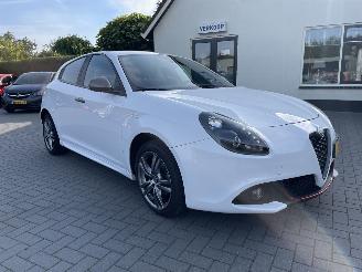 Coche accidentado Alfa Romeo Giulietta Giulietta 1.6 JTDm Super AUTOMAAT N.A.P NL AUTO PRACHTIG!!! 2016/6