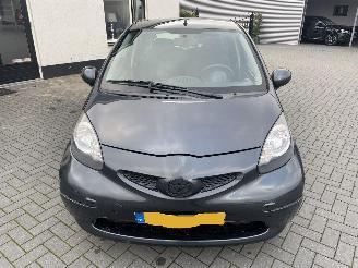Toyota Aygo 1.0-12V + N.A.P NL AUTO PRACHTIG!!! picture 5