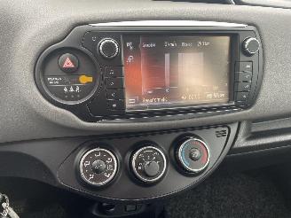 Toyota Yaris 1.0 VVT-i Aspiration N.A.P NL AUTO PRACHTIG!!! picture 13