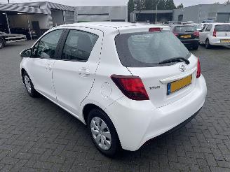 Toyota Yaris 1.0 VVT-i Aspiration N.A.P NL AUTO PRACHTIG!!! picture 3