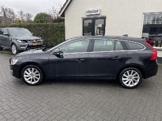 Volvo V-60 1.6 D2 Summum AUTOMAAT N.A.P NL AUTO PRACHTIG!!!! picture 2