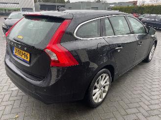 Volvo V-60 1.6 D2 Summum AUTOMAAT N.A.P NL AUTO PRACHTIG!!!! picture 4