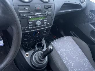 Ford Fiesta 1.4-16V Ambiente AUTOMAAT picture 7