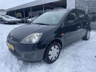 Unfallwagen Ford Fiesta 1.4-16V Ambiente AUTOMAAT 2007/1