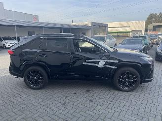 Toyota Rav-4 2.5 Hybrid AWD GR SPORT dealer onderhouden auto prachtig!!! picture 6
