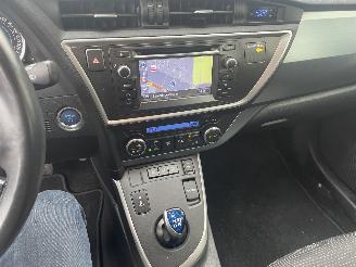 Toyota Auris Touring Sports 1.8 Hybrid Aspiration N.A.P PRACHTIG!!! picture 11