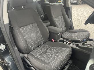 Toyota Auris Touring Sports 1.8 Hybrid Aspiration N.A.P PRACHTIG!!! picture 8