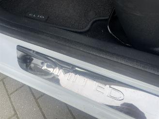 Renault Clio Estate 0.9 TCe Limited N.A.P NL AUTO PRACHTIG!!! picture 21