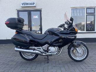 krockskadad bil motor Honda Deauville Tour NT 650 1999/1
