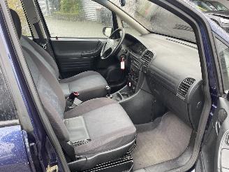 Opel Zafira 2.2-16V Elegance 7 persoons N.A.P picture 5