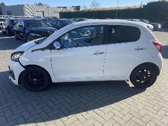 Peugeot 108 1.0 e-VTi Première N.A.P NL AUTO picture 4
