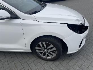 Hyundai I-30 Wagon 1.0 T-GDI Premium N.A.P NL AUTO PRACHTIG!!! picture 19