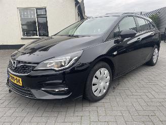 skadebil auto Opel Astra SPORTS TOURER 1.2 Business Edition N.A.P PRACHTIG!!! 2020/1