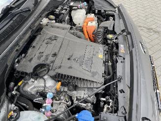 Kia Niro 1.6 GDi Hybrid DynamicLine N.A.P NL AUTO PRACHTIG!!! picture 29
