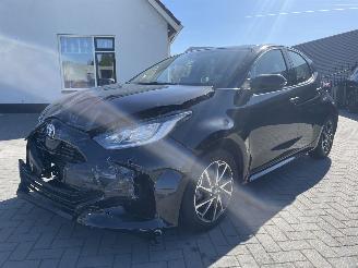 Auto incidentate Toyota Yaris 1.5 Hybrid Dynamic N.A.P NL AUTO PRACHTIG!!! 2024/1