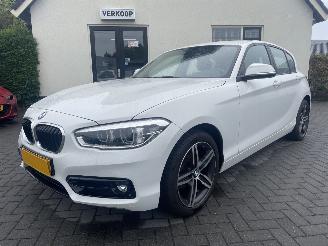 Schadeauto BMW 1-serie 118i Sport Line Edition N.A.P NL AUTO PRACHTIG!!! 2019/10