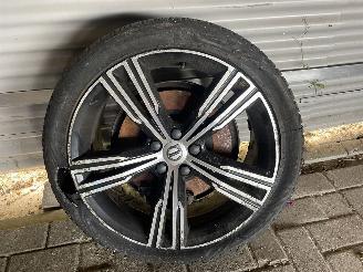 Volvo V-60 2.0 T6 Twin Engine AWD Inscription N.A.P NL AUTO PRACHTIG!!!! picture 25