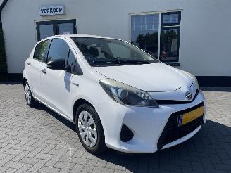 Avarii autoturisme Toyota Yaris 1.5 Full Hybrid Comfort 2013/5