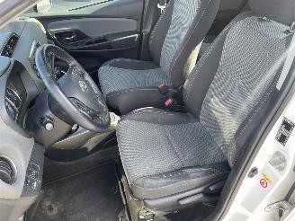 Toyota Yaris 1.5 Hybrid Aspiration PRACHTIG!!! picture 6