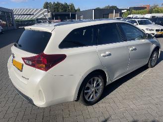 Toyota Auris Touring Sports 1.8 Hybrid Lease+ N.A.P PRACHTIG!! picture 3