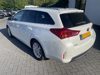 Toyota Auris Touring Sports 1.8 Hybrid Lease+ N.A.P PRACHTIG!! picture 2