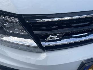 Volkswagen Tiguan 2.0TDI R-LINE (GRIJS KENT.) picture 9