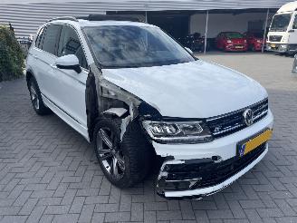 Volkswagen Tiguan 2.0TDI R-LINE (GRIJS KENT.) picture 6