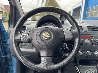 Suzuki Splash 1.0 VVT  COMFORT picture 21